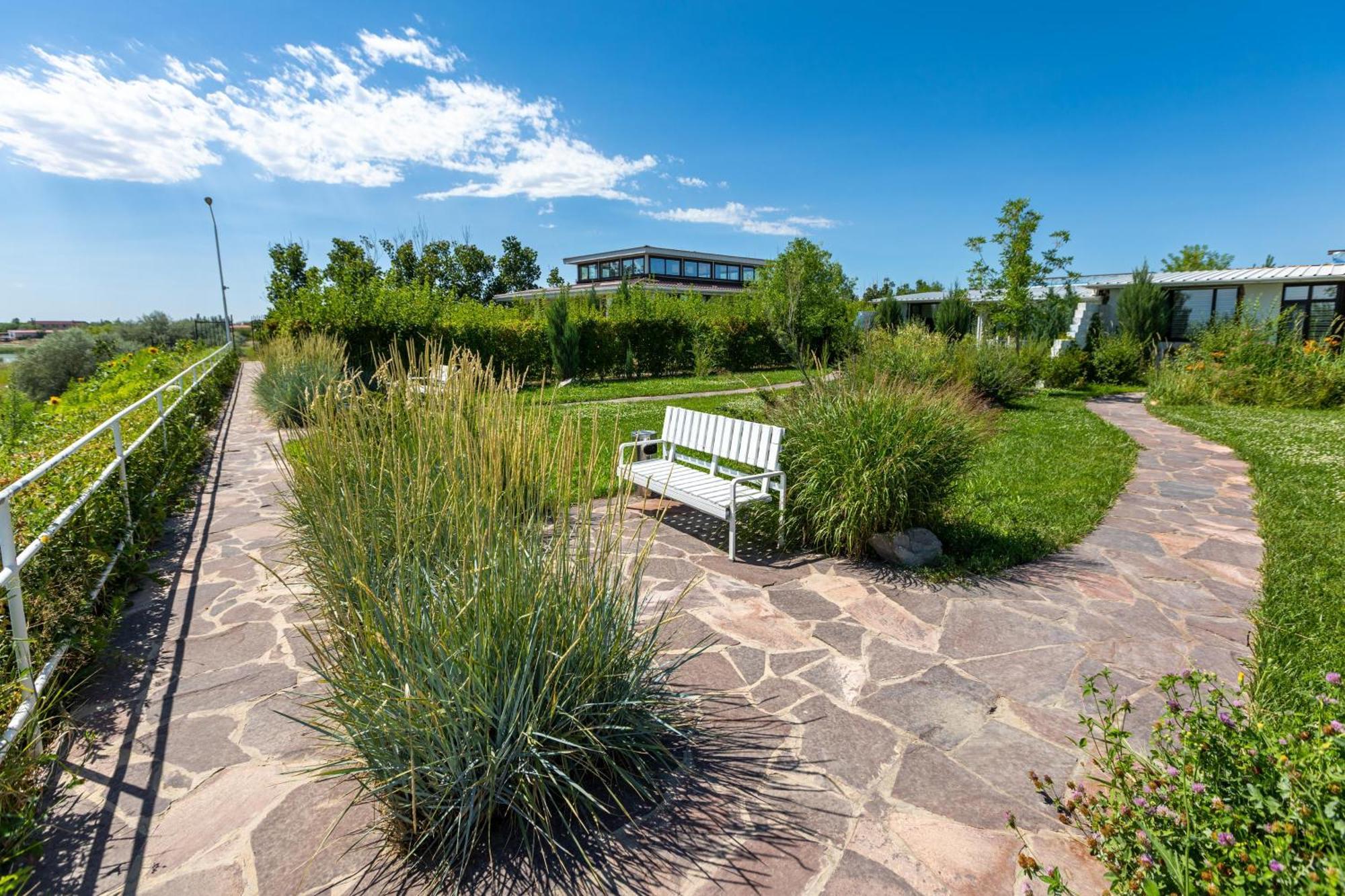 La Dolce Vita Resort Qapsjaghaj Exteriör bild